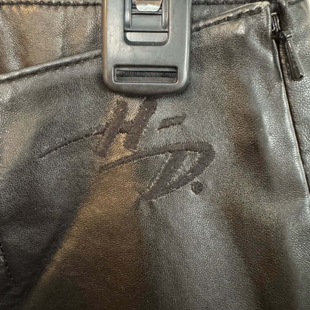 Harley Davidson ladies leather pants, black with nylon lining, size 6.